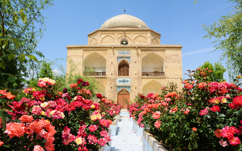 ارامگاه بی بی دختران شیراز